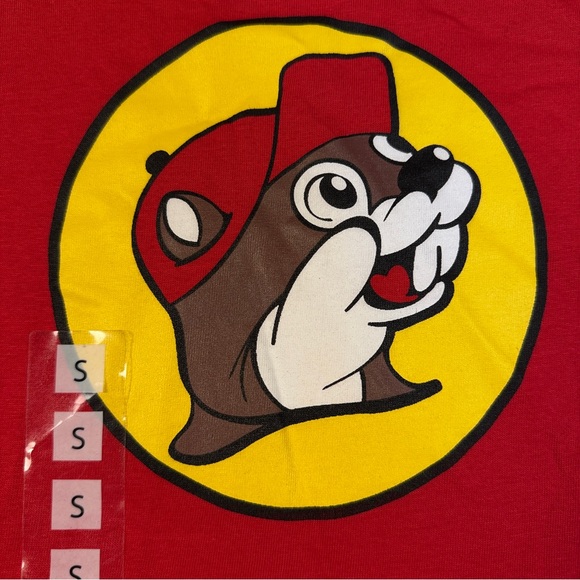 Bucees Shirt Unisex Small Red Yellow Beaver Logo Short Sleeve Casual NWT - Picture 4 of 6